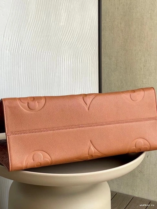 WIS LOUIS ONTHEGO GM VUITTON 1107